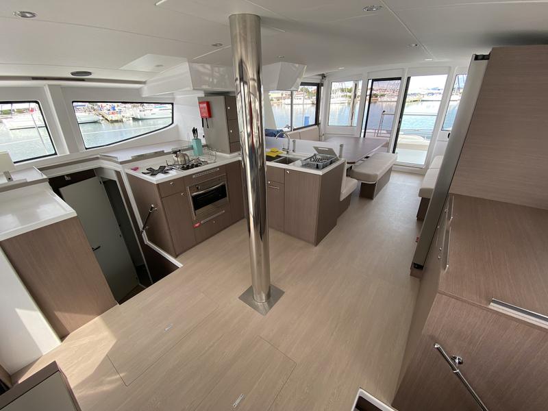 Book yachts online - catamaran - Bali 4.8 - Aldebaran - rent