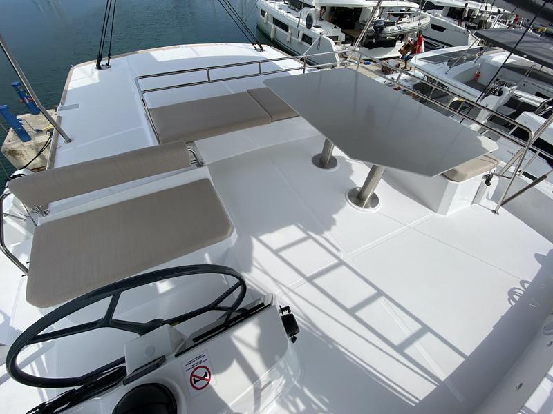 Book yachts online - catamaran - Bali 4.8 - Aldebaran - rent