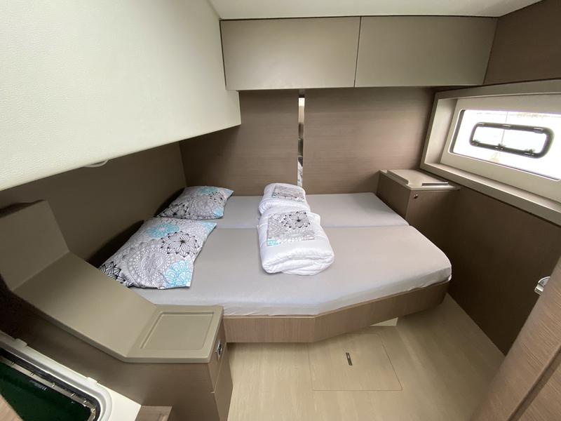 Book yachts online - catamaran - Bali 4.8 - Aldebaran - rent
