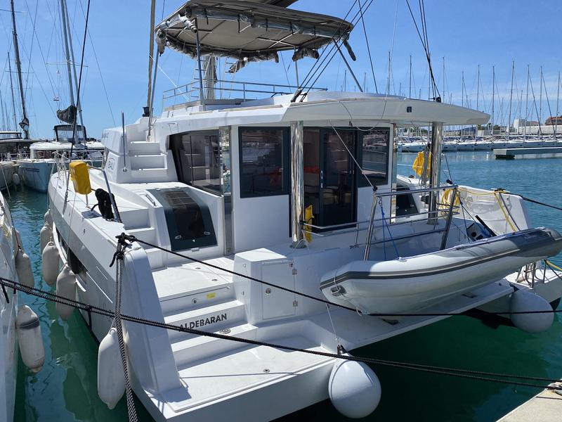 Book yachts online - catamaran - Bali 4.8 - Aldebaran - rent