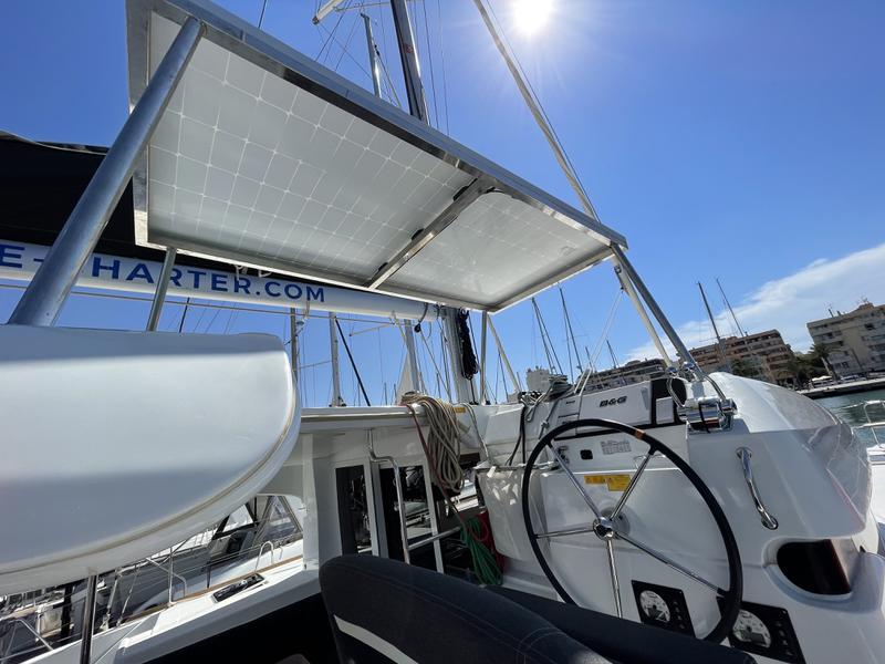Book yachts online - catamaran - Lagoon 40 - Eskimo  - rent