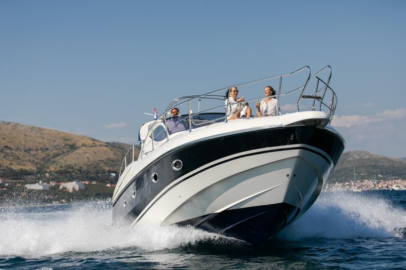 Book yachts online - motorboat - Salpa 38.5 - ICTIS - rent