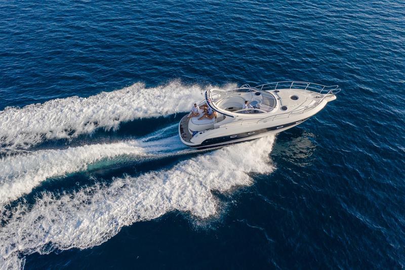 Book yachts online - motorboat - Salpa 38.5 - ICTIS - rent