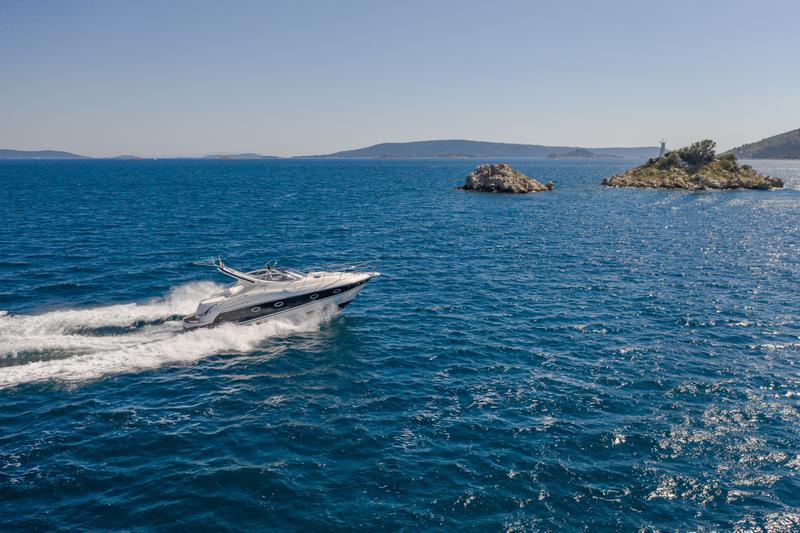 Book yachts online - motorboat - Salpa 38.5 - ICTIS - rent