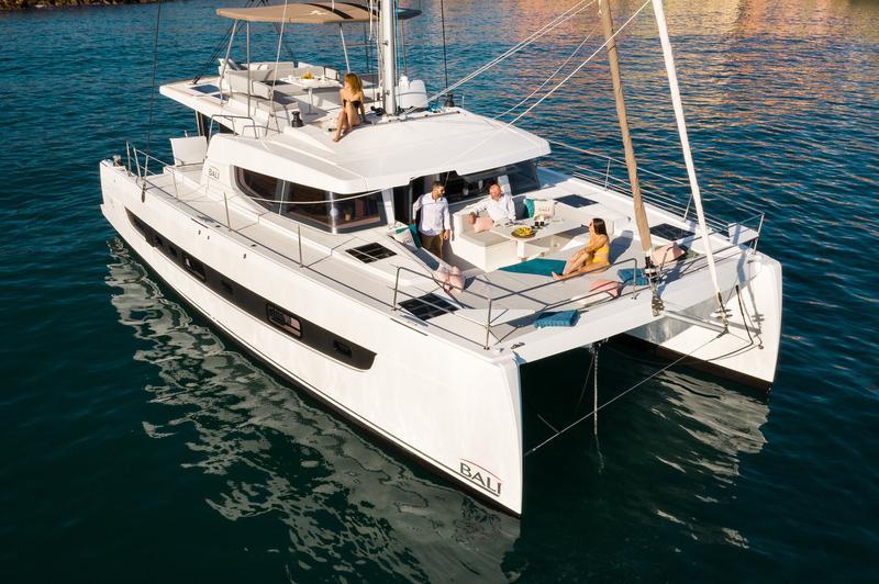 Book yachts online - catamaran - Bali 4.6 - Freedom - rent