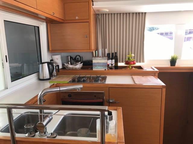 Book yachts online - catamaran - Lagoon 450 F - Grey Goose II - All inclusive half board - rent