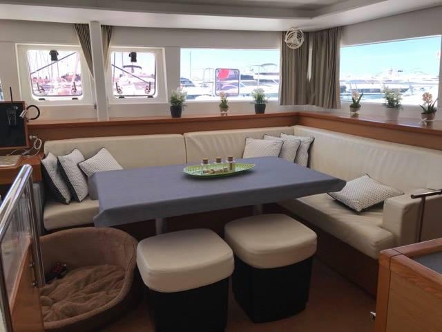 Book yachts online - catamaran - Lagoon 450 F - Grey Goose II - All inclusive half board - rent