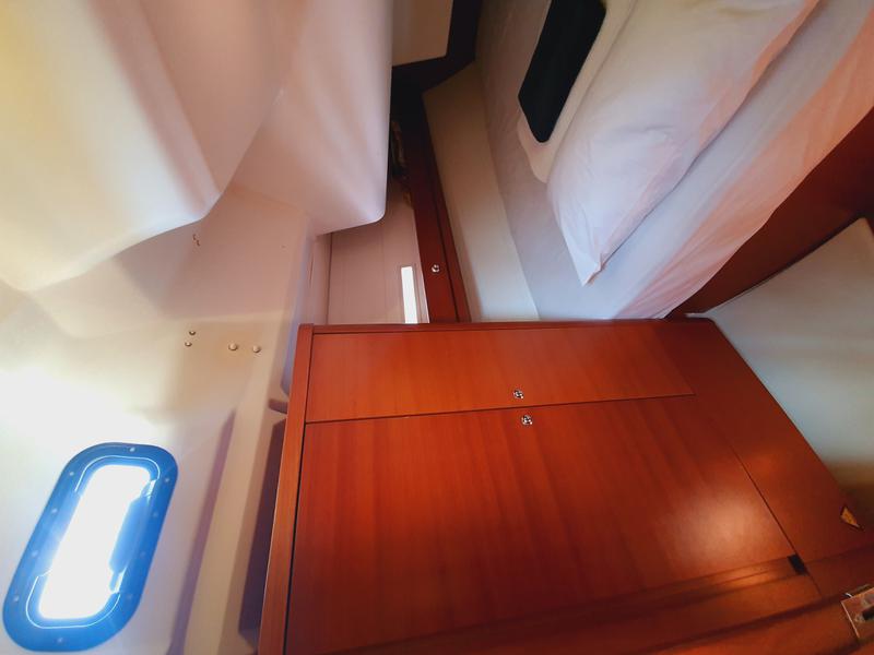 Book yachts online - sailboat - Dufour 405 - Namaste - rent