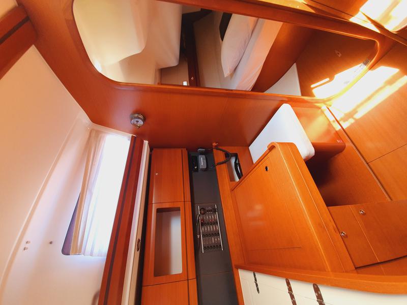 Book yachts online - sailboat - Dufour 405 - Namaste - rent