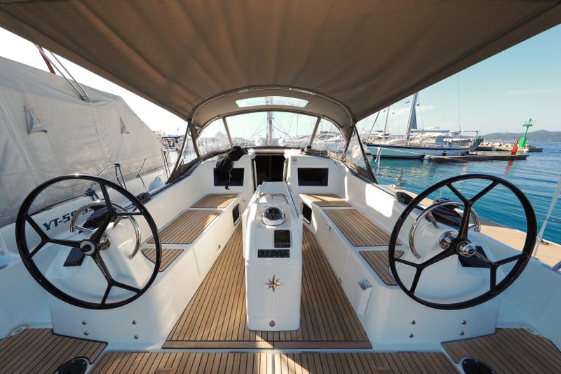 Book yachts online - sailboat - Sun Odyssey 410 - Vague - rent