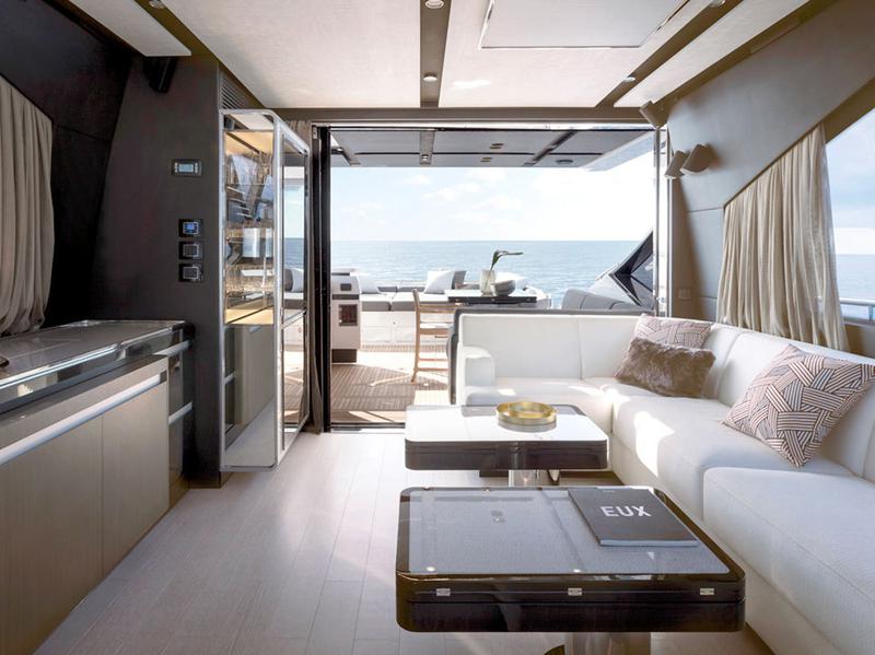 Book yachts online - motorboat - Azimut S7 - ESCAPE - rent