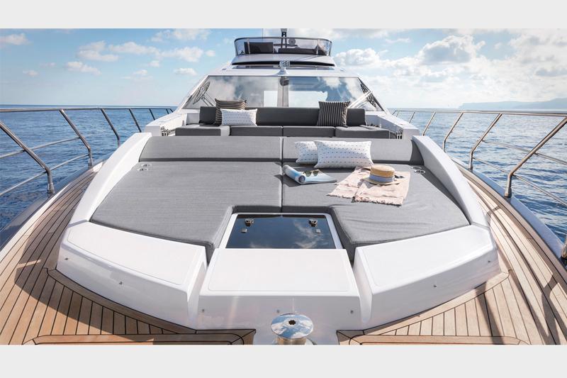 Book yachts online - motorboat - Azimut S7 - ESCAPE - rent