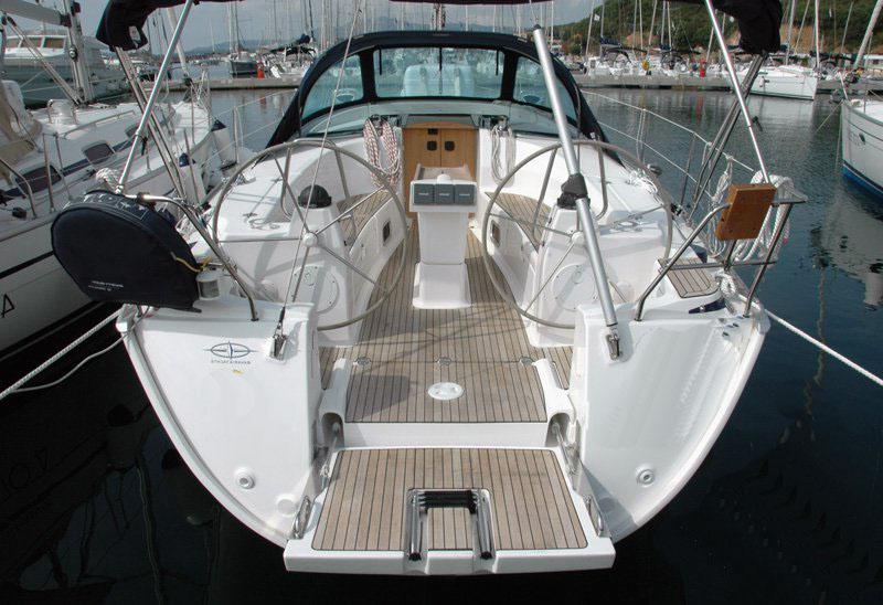 Book yachts online - sailboat - Bavaria 40 - Juliana - Bavaria 40 Cruiser - rent