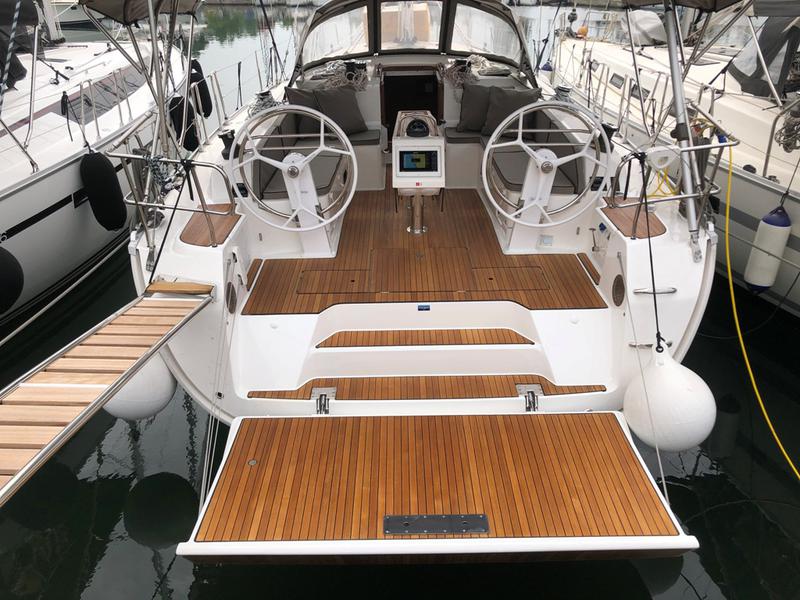 Book yachts online - sailboat - Bavaria Cruiser 46 - Michael Bavaria 46 Cruiser - rent