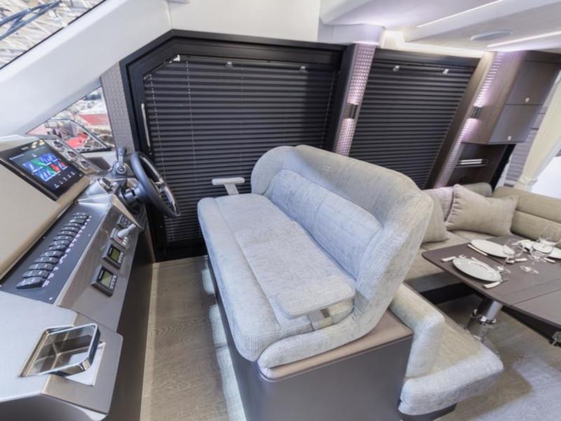 Book yachts online - motorboat - Galeon 400 Fly - Little Island - rent