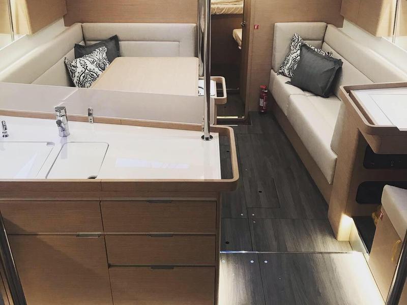 Book yachts online - sailboat - Elan Impression 45 - Betelgeuse (Electric Heads, Inverter) - rent