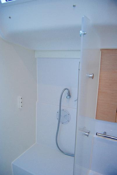 Book yachts online - sailboat - Elan Impression 45 - Betelgeuse (Electric Heads, Inverter) - rent
