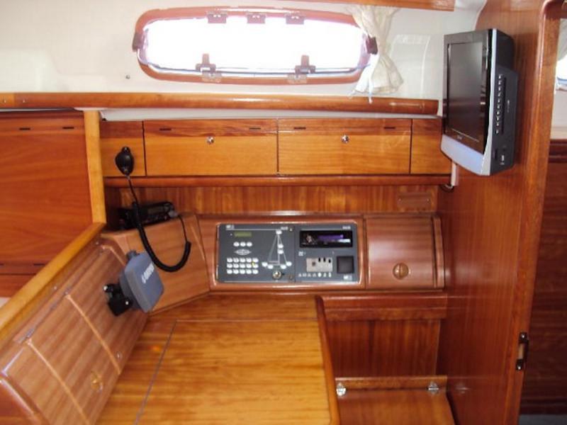 Book yachts online - sailboat - Bavaria 39 Cruiser - Marja - rent