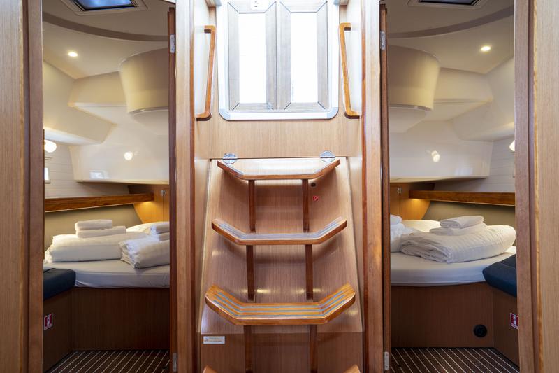 Book yachts online - sailboat - Bavaria Cruiser 46 - MILA - rent