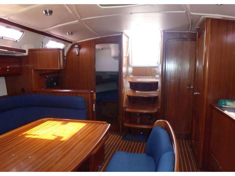 Book yachts online - sailboat - Bavaria 44 - Orion VI - rent