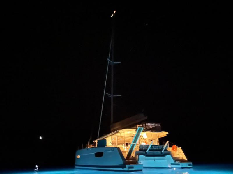 Book yachts online - catamaran - Astréa 42 - Nostos - rent