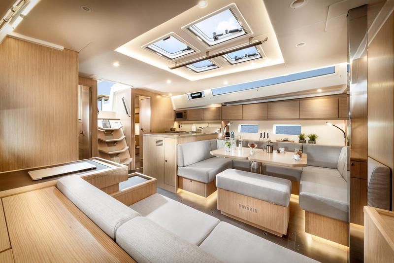Book yachts online - sailboat - Bavaria C50 - PENELOPE - rent