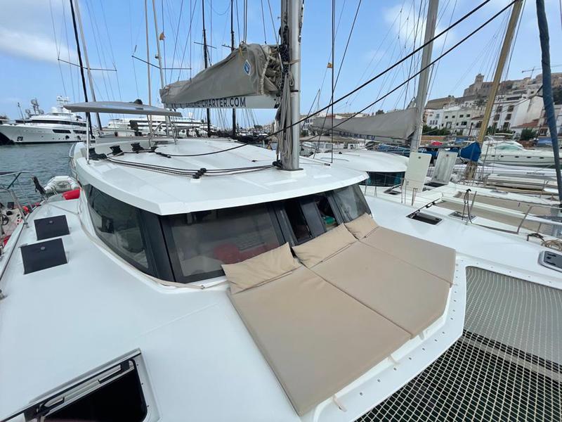 Book yachts online - catamaran - Lucia 40 - Aquila  - rent