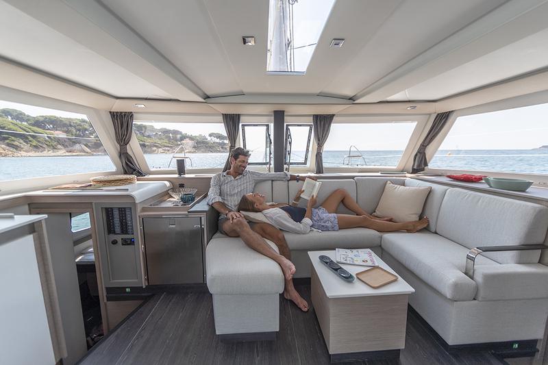 Book yachts online - catamaran - Isla 40 - Foutaine Pajot ISLA 40 - rent