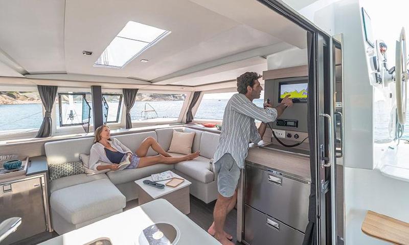 Book yachts online - catamaran - Isla 40 - Foutaine Pajot ISLA 40 - rent