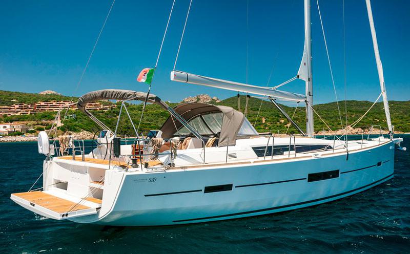 Book yachts online - sailboat - Dufour 520 Grand Large - Zoe - rent