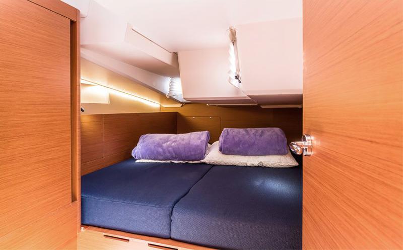 Book yachts online - sailboat - Sun Odyssey 490 - Grazia - rent