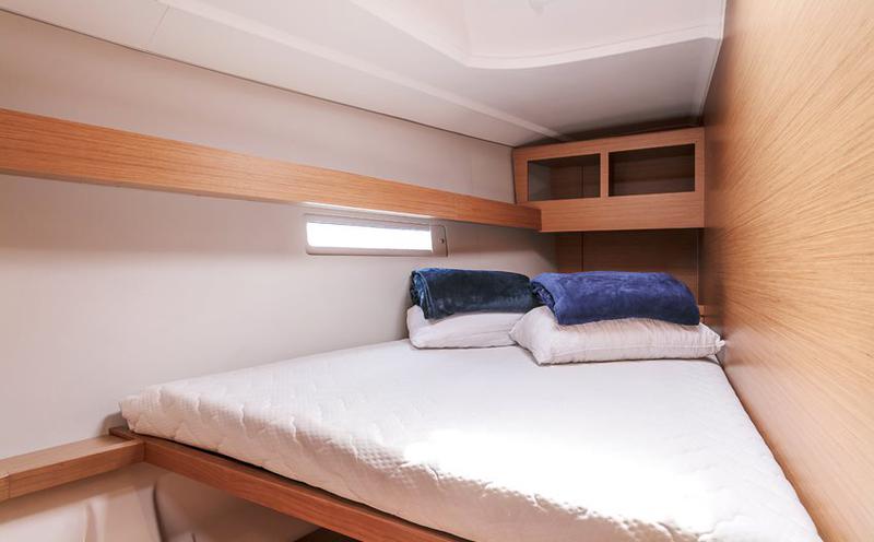Book yachts online - sailboat - Dufour 460 Grand Large - Genny - rent