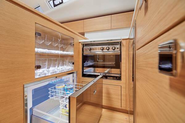 Book yachts online - sailboat - Elan GT 6 Porsche Design 50 feet with AC and Generator - Revolution - rent