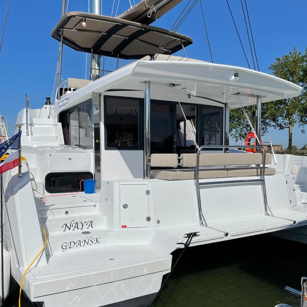 Book yachts online - catamaran - Bali 4.6 - Naya - rent