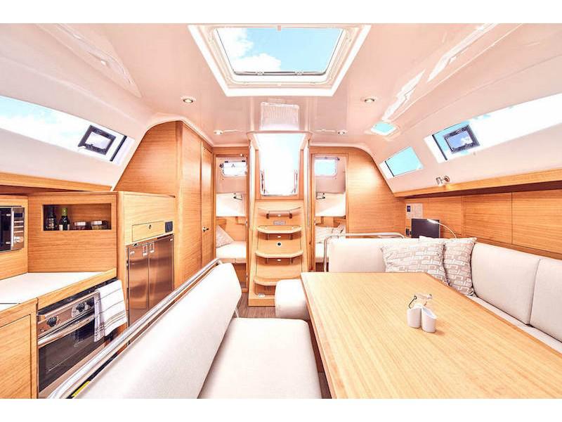 Book yachts online - sailboat - Elan Impression 45.1 - MOONLIGHT - rent