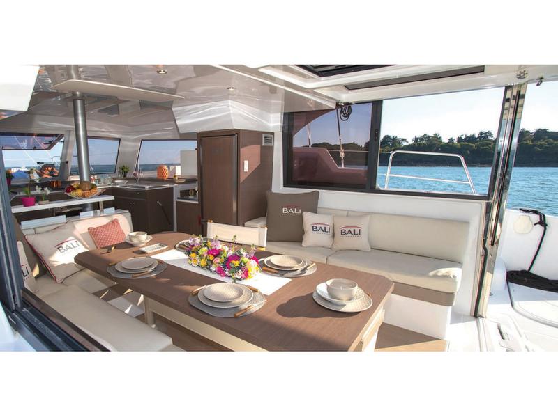 Book yachts online - catamaran - Bali Catspace - Balize - rent