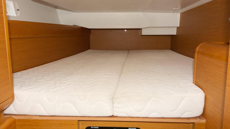 Book yachts online - sailboat - Sun Odyssey 439 - Jason - rent
