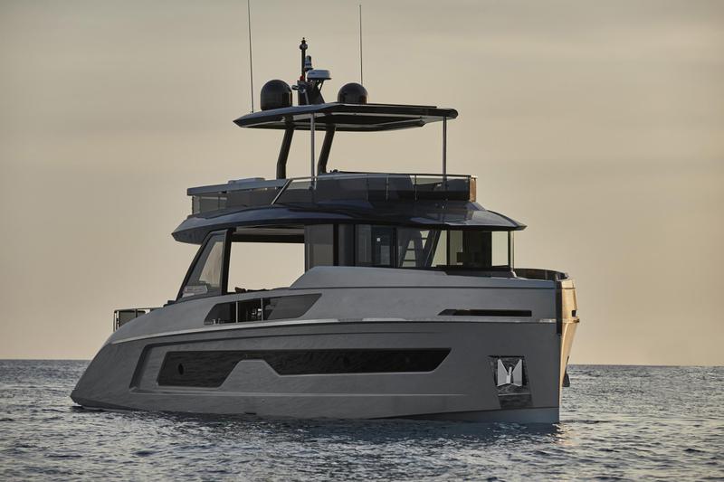 Book yachts online - motorboat - Explorer 62 Fly - Blue Moon - rent