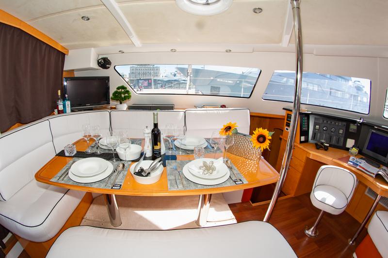 Book yachts online - catamaran - Eleuthera 60 - Calima - rent