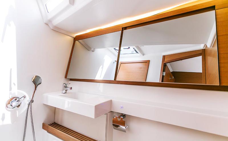 Book yachts online - sailboat - Sun Odyssey 440 - Coco - rent