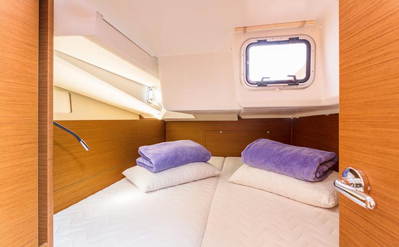 Book yachts online - sailboat - Sun Odyssey 440 - Marilyn - rent