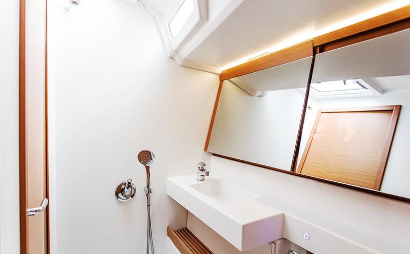 Book yachts online - sailboat - Sun Odyssey 440 - Marilyn - rent