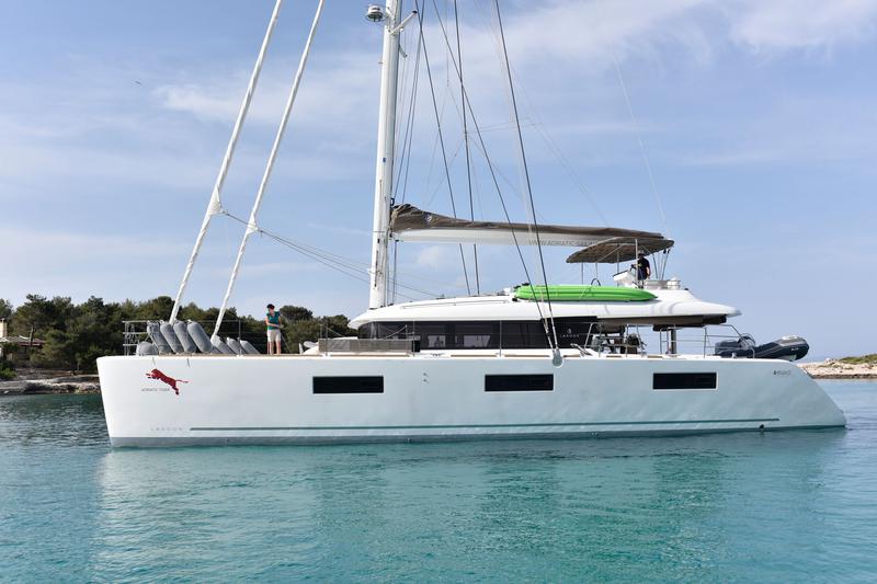 Book yachts online - catamaran - Lagoon 620 - ADRIATIC TIGER - rent