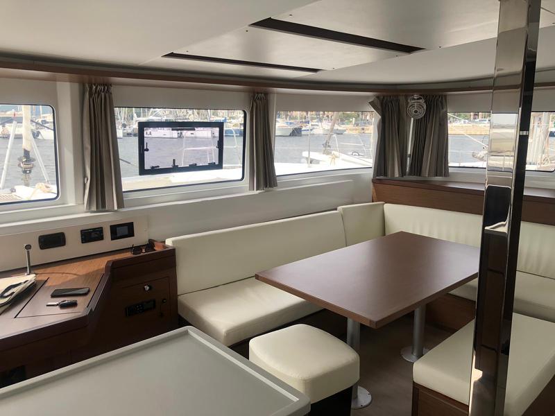 Book yachts online - catamaran - Lagoon 46 - Terra Sarda - air conditioned - - rent