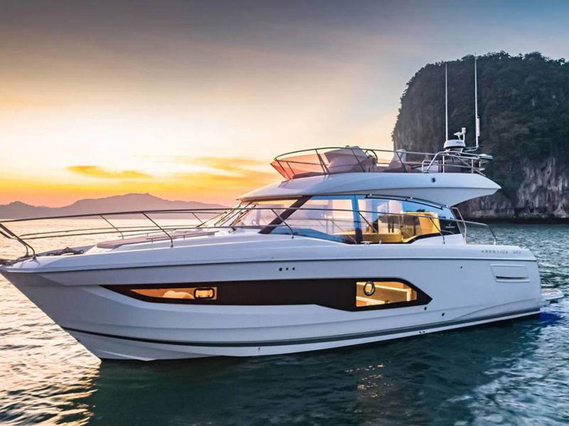 Book yachts online - motorboat - Prestige 420 Fly - NEW 2022! (Jet ski - option with extra charge) - rent