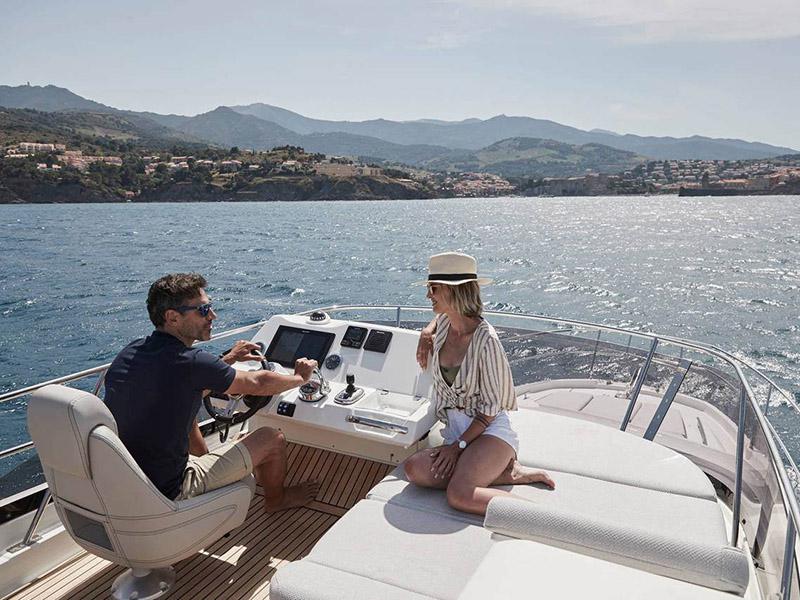 Book yachts online - motorboat - Prestige 420 Fly - NEW 2022! (Jet ski - option with extra charge) - rent