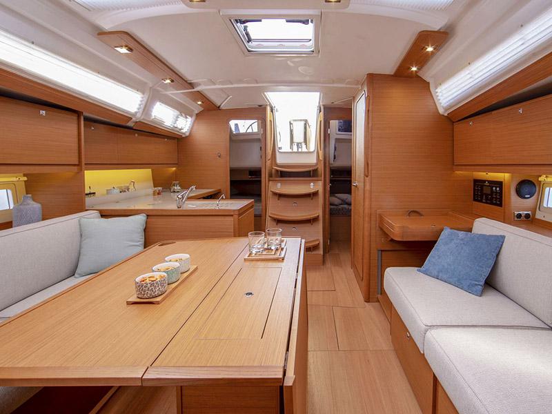 Book yachts online - sailboat - Dufour 390 GL - NEW 2022! - rent
