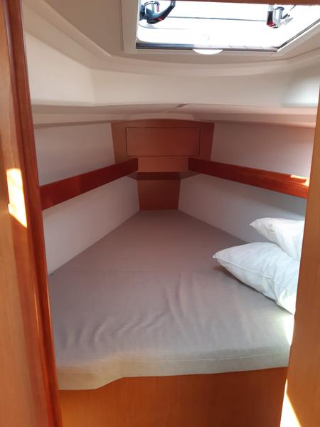 Book yachts online - sailboat - Bavaria Cruiser 34 - Olympia - rent