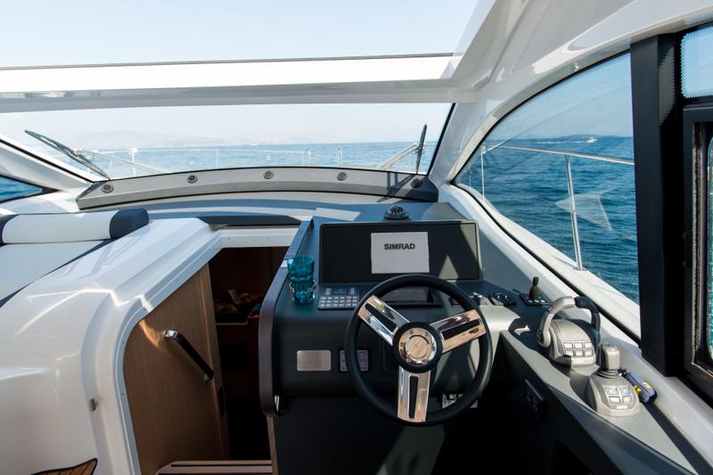 Book yachts online - motorboat - Bavaria SR41 - Sandy I  - rent