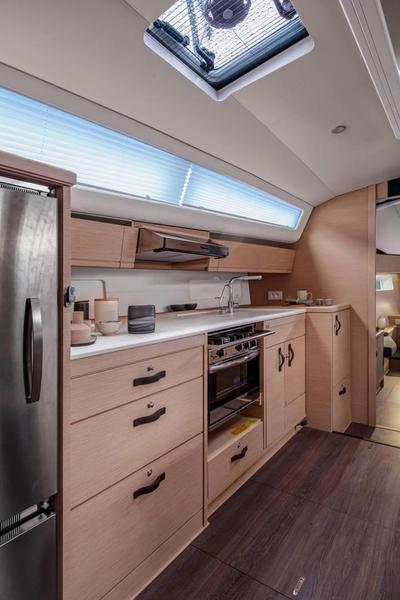 Book yachts online - sailboat - Jeanneau 54 - no name 3 - BLUE HULL, AC+GEN., UNDERWATER LIGHTS - rent